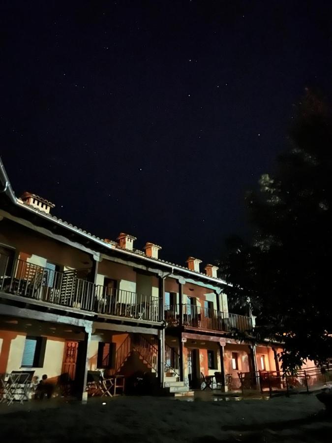 Apartamentos Dona Jimena Del Ambroz 4 Estrellas Complejo Unico En El Centro Del Pueblo - Piscina Ya Abierta Hervás Dış mekan fotoğraf